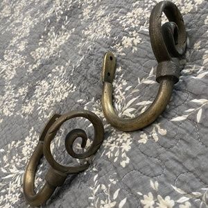 Umbra Drapery Holdbacks - Set 2 pieces